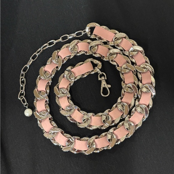 Elegant Chain Link Belt with Pink Accents Size L/XL - Picture 9 of 9
